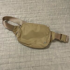 Lululemon Everywhere Belt Bag Large 2L